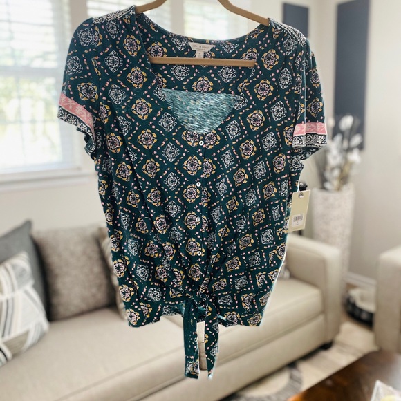 Lucky Brand Tops - Lucky Brand Front Tie Blouse